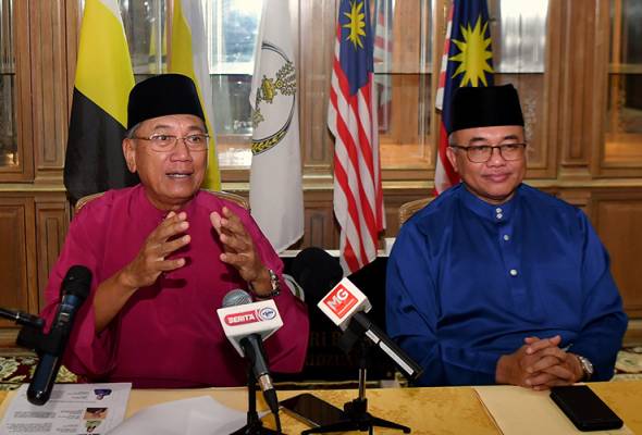 Penyimpan-mohor-besar-raja-raja-dahului-senarai-penerima-darjah-pingat-kebesaran-perak
