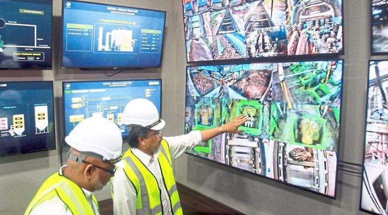 Ladang kelapa sawit pintar pertama dunia di Perak tuai hasil positif, sistem kawalan dipacu AI