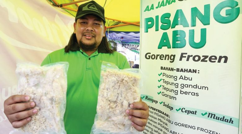 Azmir Shah hasilkan pisang goreng sejuk beku pertama di Perak