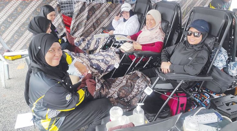 Faiza bangkit sertai refleksologi